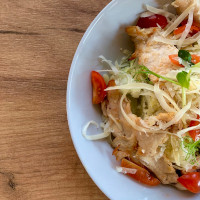 Цезарь с курицей